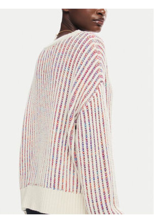 Desigual Sweter Whitehorse 24WWJF34 Écru Regular Fit. Materiał: syntetyk