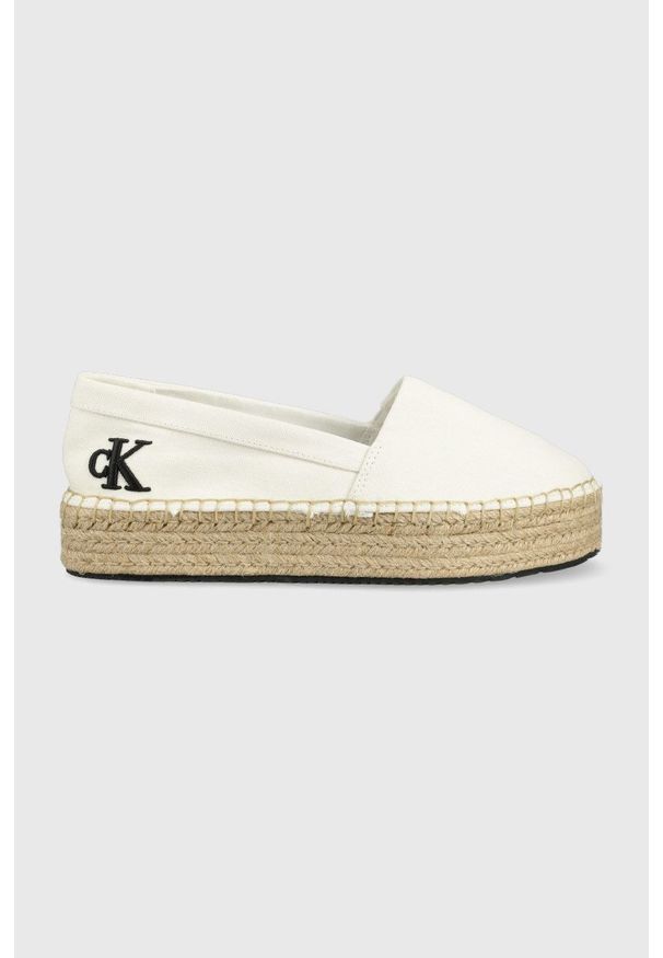 Calvin Klein Jeans espadryle Flatform Espadrille kolor biały na platformie. Nosek buta: okrągły. Kolor: biały. Materiał: guma. Obcas: na platformie