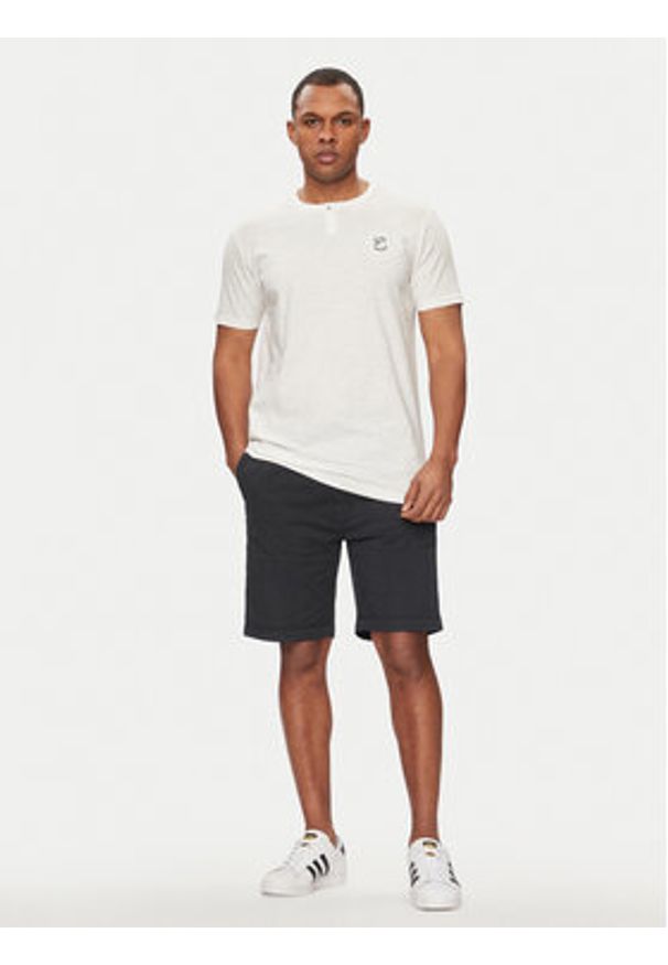 INDICODE T-Shirt Lunnin 41-040 Biały Regular Fit. Kolor: biały. Materiał: bawełna