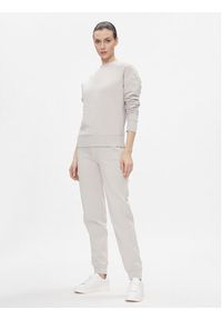 Calvin Klein Bluza Metallic Micro Logo Sweatshirt K20K206961 Beżowy Regular Fit. Kolor: beżowy. Materiał: syntetyk, bawełna