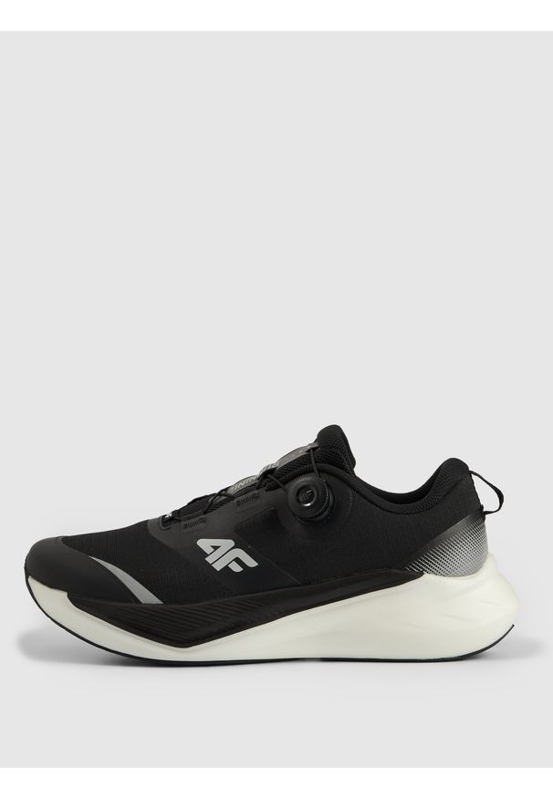 4f - 4F Buty do biegania FLOW RUN NIGHT MOTION męskie - czarne 40. Kolor: czarny. Materiał: guma. Szerokość cholewki: normalna. Sport: bieganie