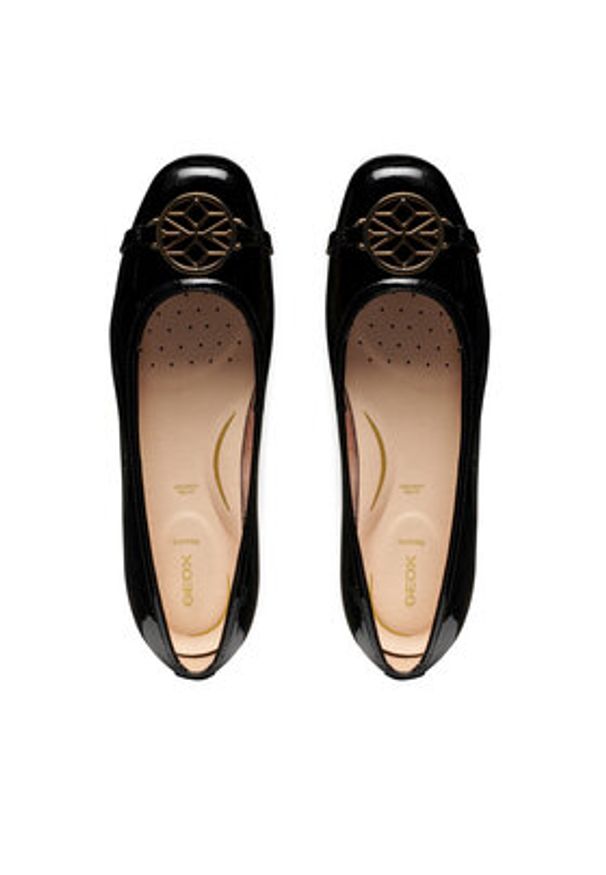 Geox Baleriny D Annytah D557NB 00066 C9999 Czarny. Kolor: czarny. Materiał: lakier, skóra