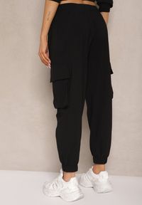 Renee - Czarne Spodnie Cargo z Bawełną High Waist Kolanielis. Stan: podwyższony. Kolor: czarny. Materiał: bawełna #4