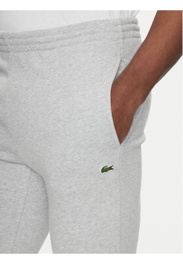 Lacoste Spodnie dresowe XH9624 Szary Regular Fit. Kolor: szary. Materiał: bawełna