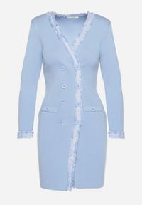 Born2be - Niebieska Sukienka Sweterkowa Dwurzędowa z Guzikami i Ozdobnymi Frędzlami Vluona. Kolor: niebieski. Materiał: materiał #5
