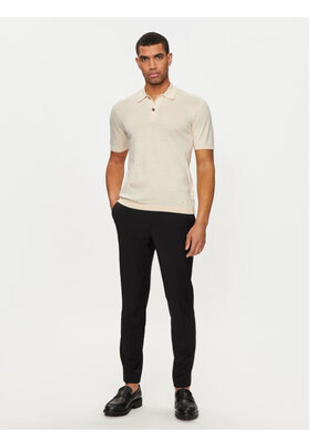 Calvin Klein Polo K10K113053 Beżowy Regular Fit. Typ kołnierza: polo. Kolor: beżowy. Materiał: bawełna