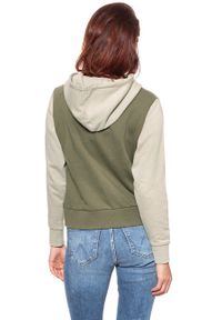 Wrangler - BLUZA WRANGLER DAMSKA KABEL HOODIE DUSTY OLIVE W6078HQ45. Typ kołnierza: kaptur #8