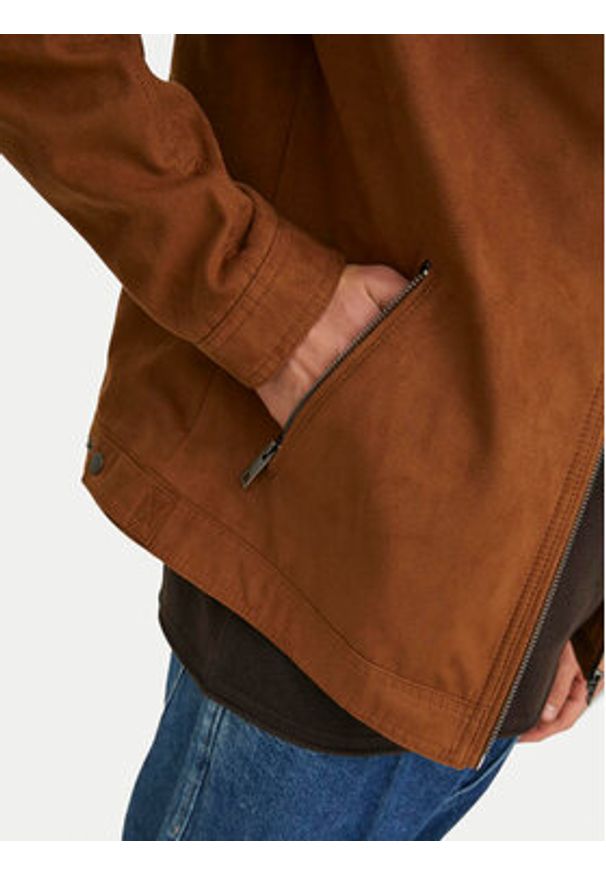 Jack & Jones - Jack&Jones Kurtka z imitacji skóry Rocky 12147218 Brązowy Regular Fit. Kolor: brązowy. Materiał: skóra