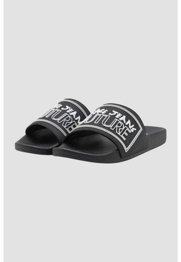 Versace Jeans Couture - VERSACE JEANS COUTURE Czarne klapki Fondo Slide DIS. SQ3, Rozmiar 42. Kolor: czarny