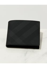 Burberry - BURBERRY - Czarny portfel w kratkę. Kolor: czarny. Materiał: materiał. Wzór: kratka