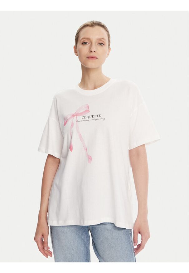 only - ONLY T-Shirt Vivvi 15346761 Biały Regular Fit. Kolor: biały. Materiał: bawełna