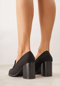 Renee - Czarne Półbuty Mokasyny na Słupku z Geometryczną Wstawką Edalinae. Okazja: na co dzień. Kolor: czarny. Wzór: geometria. Obcas: na słupku. Styl: casual, klasyczny #3