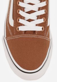 Born2be - Brązowe Tenisówki Trampki pod Kostkę z Ozdobnym Paskiem Wiolana. Okazja: na spacer, na co dzień. Zapięcie: pasek. Kolor: brązowy. Materiał: jeans. Styl: casual, sportowy #6