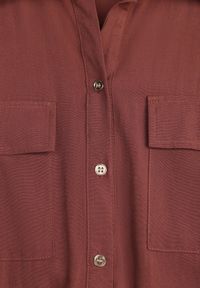 Born2be - Brązowy Bawełniano-Wiskozowy Kombinezon Koszulowy Bez Rękawów z Baskinką Marmaya. Okazja: na co dzień. Kolor: brązowy. Materiał: wiskoza, bawełna. Długość rękawa: bez rękawów. Styl: casual, klasyczny, elegancki #6