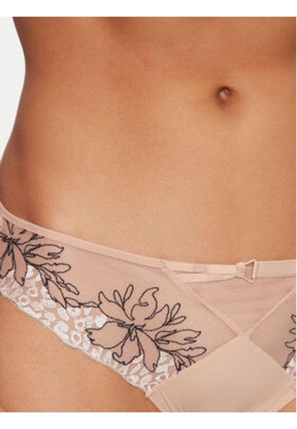 Chantelle Figi klasyczne Spice C22BA0 Beżowy. Kolor: beżowy. Materiał: syntetyk