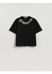 Reserved - T-shirt z imitacją pereł - czarny. Kolor: czarny. Materiał: bawełna, dzianina #1