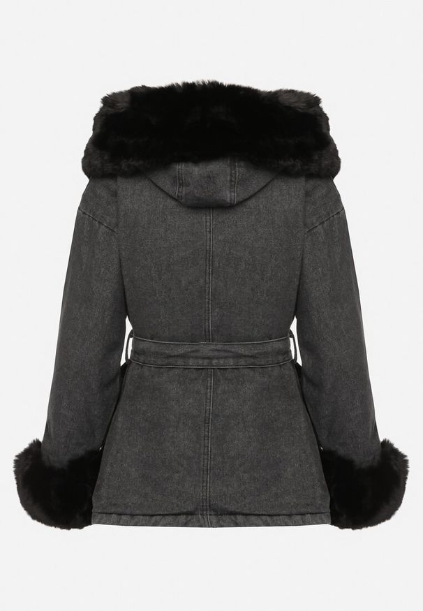 Born2be - Czarno-Szara Jeansowa Kurtka z Kapturem i Paskiem oraz Futerkiem na Napy Tarasima. Okazja: na co dzień. Typ kołnierza: kaptur. Kolor: czarny. Materiał: futro, jeans. Styl: casual