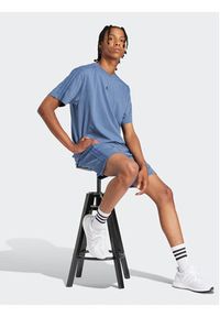 Adidas - adidas T-Shirt ALL SZN 3-Stripes IR5199 Niebieski Regular Fit. Kolor: niebieski. Materiał: bawełna #3