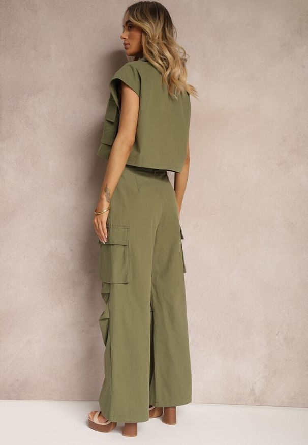 Renee - Zielony Komplet z Bawełny Spodnie w Stylu Cargo Koszula Zapinana na Guziki z Kieszeniami Dimnas. Kolor: zielony. Materiał: bawełna