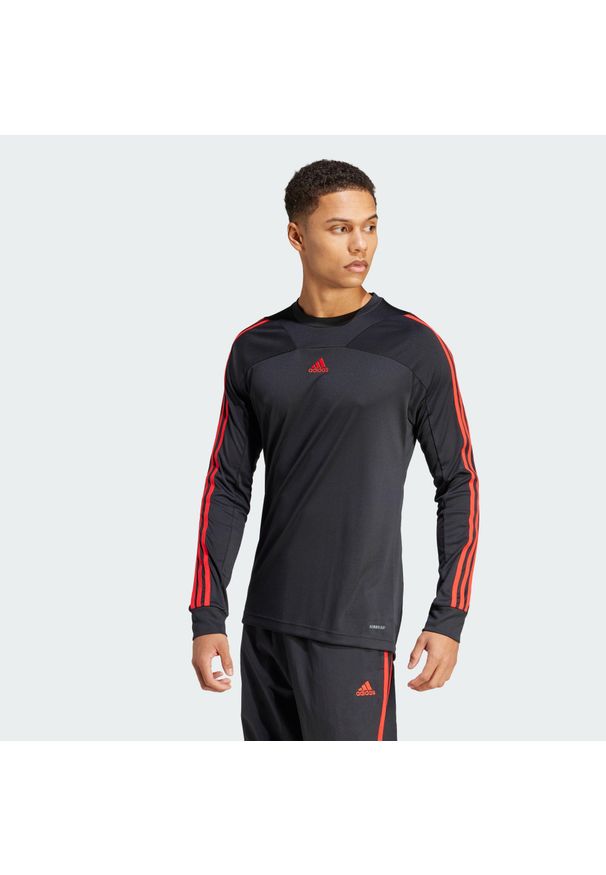 Adidas - Koszulka Predator 30th Anniversary Long Sleeve. Kolor: czarny, wielokolorowy, czerwony. Materiał: materiał. Długość rękawa: długi rękaw. Sport: piłka nożna