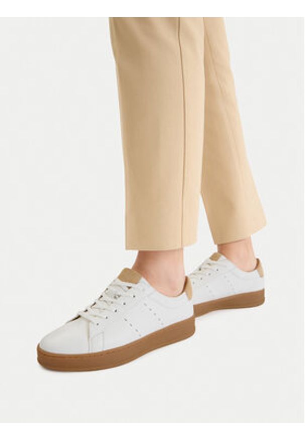 Lasocki Sneakersy CEO-WI16-HARRY-01 Biały. Kolor: biały. Materiał: skóra