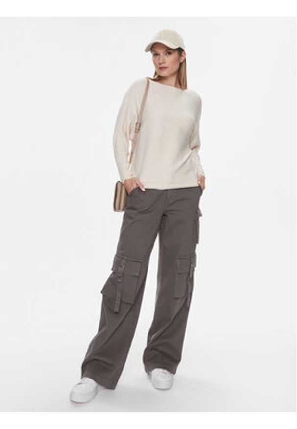 s.Oliver Sweter 2133057 Beżowy Relaxed Fit. Kolor: beżowy. Materiał: wiskoza
