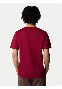 The North Face T-Shirt Simple Dome NF0A87NG Bordowy Regular Fit. Kolor: czerwony. Materiał: syntetyk