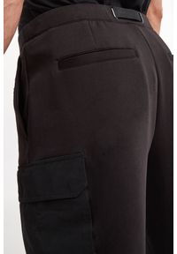 Spodnie dresowe Armani Exchange. Materiał: dresówka. Wzór: nadruk #6