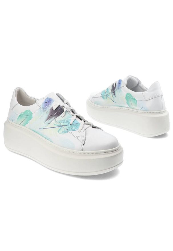 Białe Sneakersy Armodo Stylowe Obuwie Damskie Z Nadrukiem. Okazja: na co dzień. Kolor: biały. Materiał: jeans. Wzór: nadruk. Sezon: lato