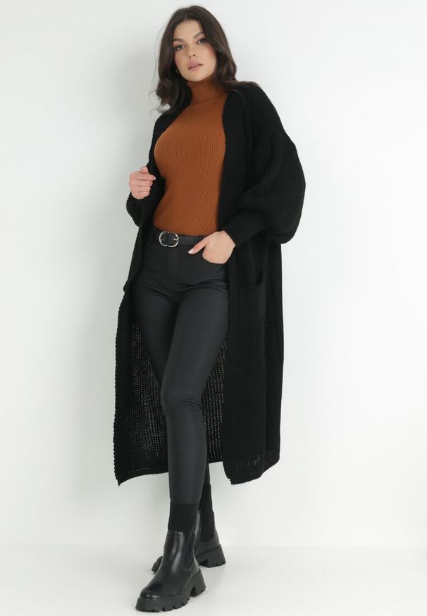 Born2be - Czarny Kardigan Długi z Bufiastym Rękawem Folote. Okazja: na co dzień. Kolor: czarny. Materiał: bawełna, tkanina. Długość: długie. Styl: casual, elegancki