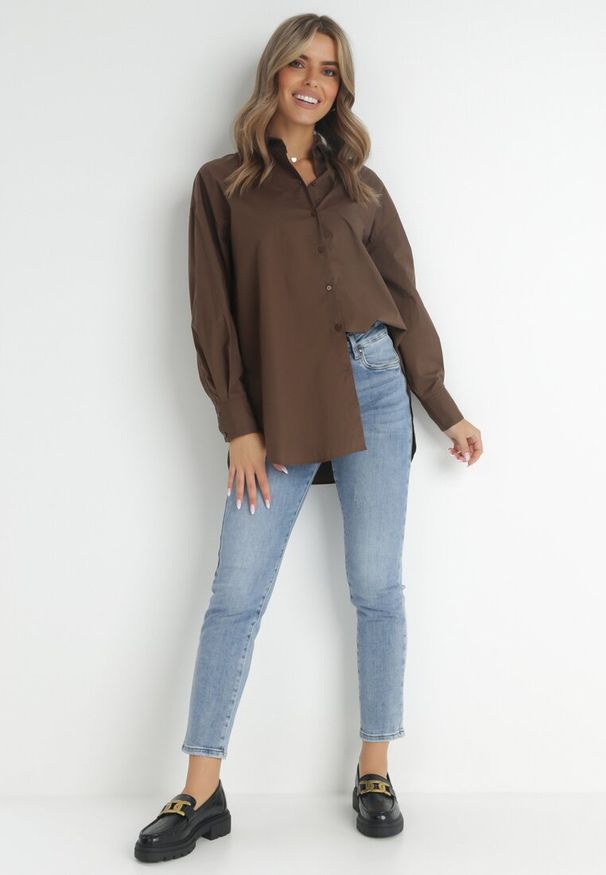 Born2be - Ciemnobrązowa Koszula Doriemara. Kolor: brązowy. Długość rękawa: długi rękaw. Długość: długie