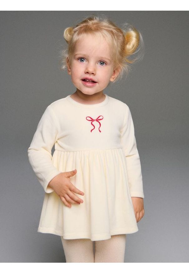 Sinsay - Body z sukienką i ozdobnym haftem - kremowy. Kolor: kremowy. Wzór: haft