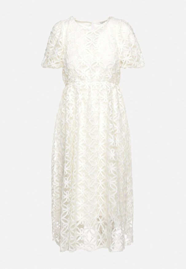 Born2be - Beżowa Rozkloszowana Sukienka z Przeźroczystym Tiulem z Ozdobnym Wzorem Exbia. Typ kołnierza: dekolt w łódkę. Kolor: beżowy. Materiał: tiul. Wzór: ażurowy. Styl: klasyczny, elegancki