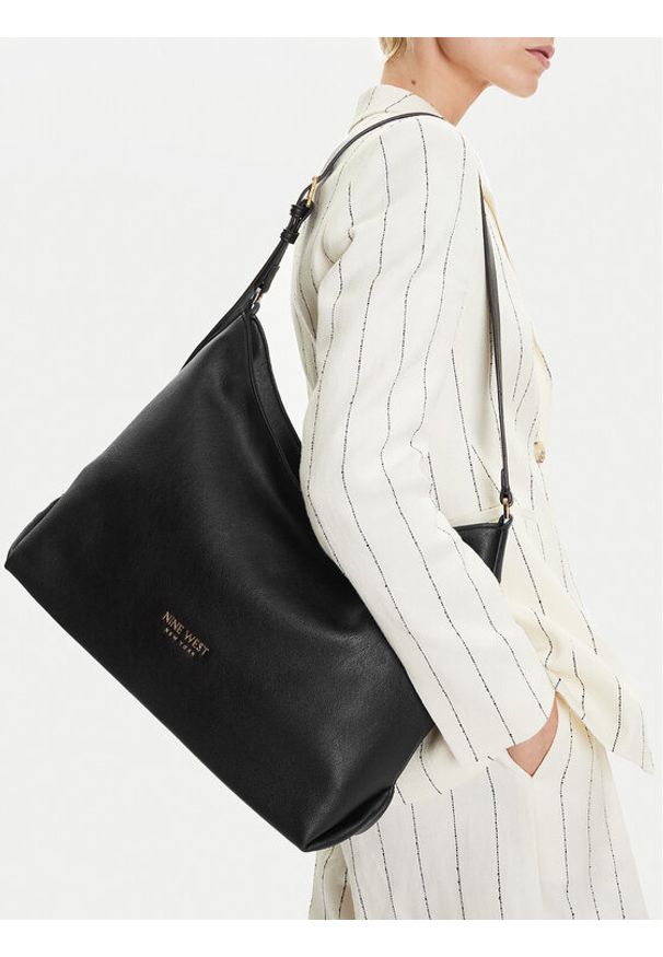 Nine West Torebka CEO-NoMad-Nostalgia-KY108 Czarny. Kolor: czarny