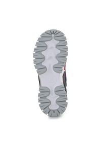 Buty Fila Ray Tracer TR2 M FFM0058-63063 zielone. Okazja: na co dzień. Zapięcie: sznurówki. Kolor: zielony. Materiał: guma, syntetyk, tkanina, skóra. Wzór: kolorowy #2