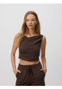 Reserved - Top z marszczeniami - ciemnobrązowy. Kolor: brązowy. Materiał: bawełna #1