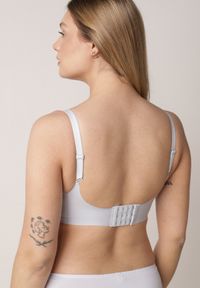 Born2be - Niebieski Usztywniany Biustonosz Bezszwowy Bez Fiszbin Pretiona. Kolor: niebieski. Materiał: materiał #5