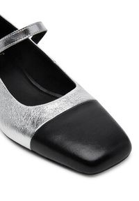 Vagabond Shoemakers Półbuty Debbi 5918-019-96 Srebrny. Kolor: srebrny. Materiał: skóra #6