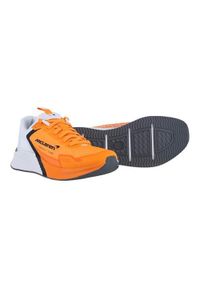 Buty do chodzenia męskie K-Swiss Aero Active X Mclaren Ii 2025. Kolor: wielokolorowy. Materiał: syntetyk, materiał. Szerokość cholewki: normalna. Sport: turystyka piesza