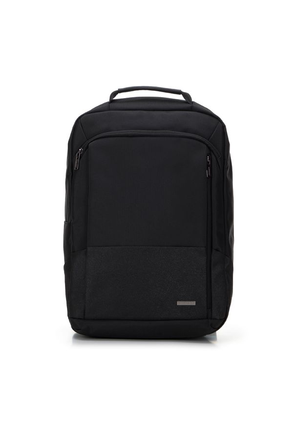 Wittchen - Męski plecak na laptopa 15,6” prosty czarny. Kolor: czarny. Materiał: poliester. Styl: klasyczny