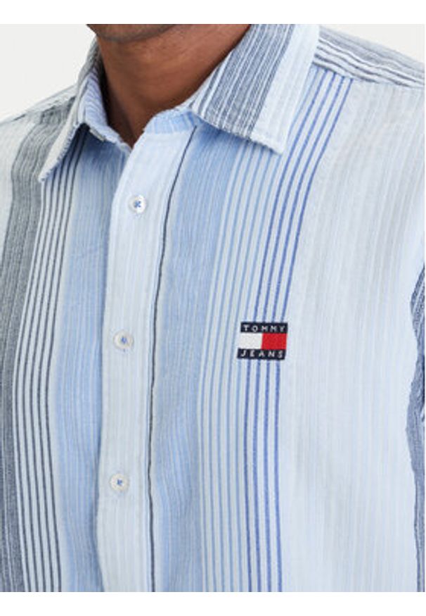 Tommy Jeans Koszula DM0DM22789 Błękitny Relaxed Fit. Kolor: niebieski. Materiał: bawełna