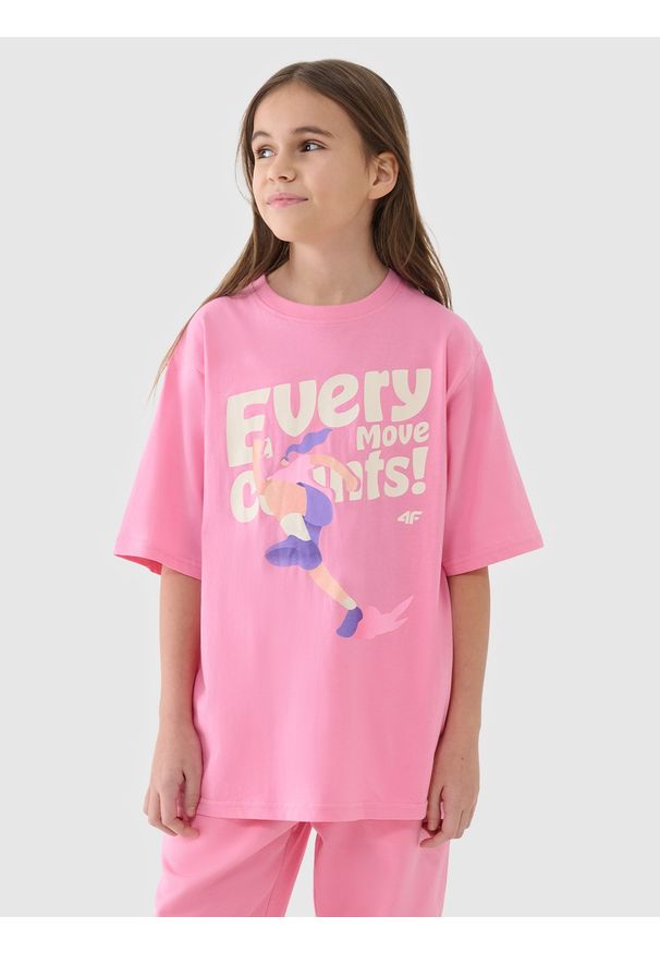 4f - 4F T-shirt oversize z nadrukiem dziewczęcy - różowy 146 (10-11 lat). Okazja: na co dzień. Kolor: różowy. Materiał: dzianina, bawełna, jersey. Długość rękawa: krótki rękaw. Długość: krótkie. Wzór: nadruk. Sezon: lato. Styl: klasyczny, sportowy, casual