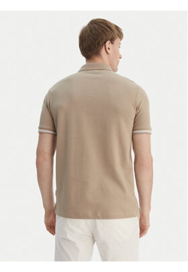 JOOP! Jeans Polo 15 JJJ-17Amare 30046012 Beżowy Modern Fit. Typ kołnierza: polo. Kolor: beżowy. Materiał: bawełna