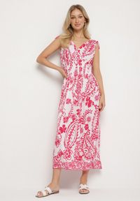 Born2be - Różowa Sukienka z Roślinnym Wzorem i Kopertowym Dekoltem z Gumką w Talii Orrune. Okazja: na co dzień, do pracy, na spotkanie biznesowe. Typ kołnierza: dekolt kopertowy. Kolor: różowy. Materiał: jeans. Sezon: lato. Typ sukienki: kopertowe. Styl: biznesowy, klasyczny, casual #1