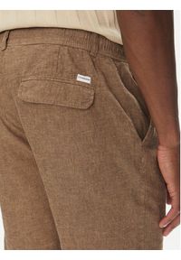 Lindbergh Szorty materiałowe 30-508003 Beżowy Relaxed Fit. Kolor: beżowy. Materiał: bawełna #4