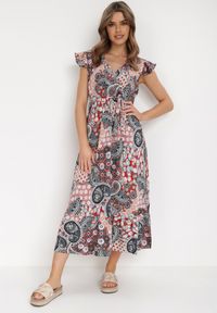 Born2be - Różowa Sukienka Ompheina. Kolor: różowy. Materiał: materiał. Wzór: paisley. Sezon: lato. Typ sukienki: kopertowe. Długość: midi #1