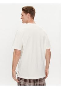 Adidas - adidas T-Shirt City Escape IR5175 Biały Loose Fit. Kolor: biały. Materiał: bawełna #4