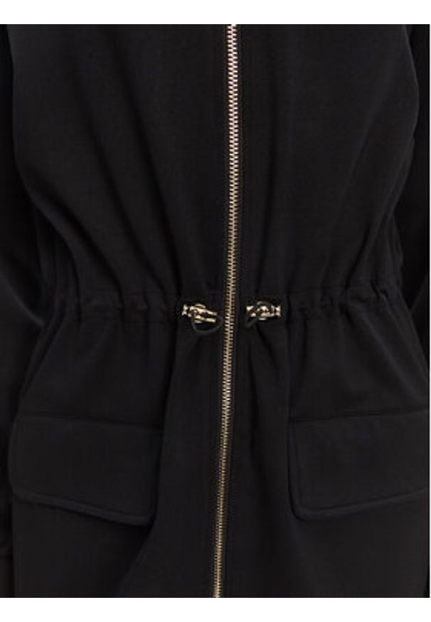 Guess Sukienka codzienna V5YK04 KCX42 Czarny Regular Fit. Okazja: na co dzień. Kolor: czarny. Materiał: syntetyk. Typ sukienki: proste. Styl: casual