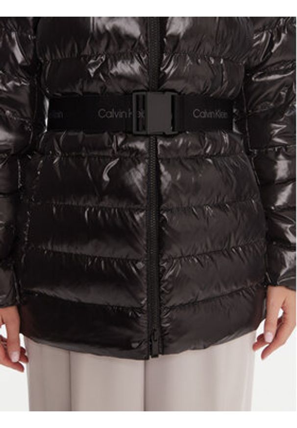 Calvin Klein Kurtka zimowa LV044D542G Czarny Regular Fit. Kolor: czarny. Materiał: syntetyk. Sezon: zima