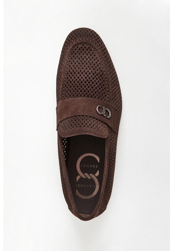 Loafersy męskie zamszowe CESARE CASADEI. Materiał: zamsz